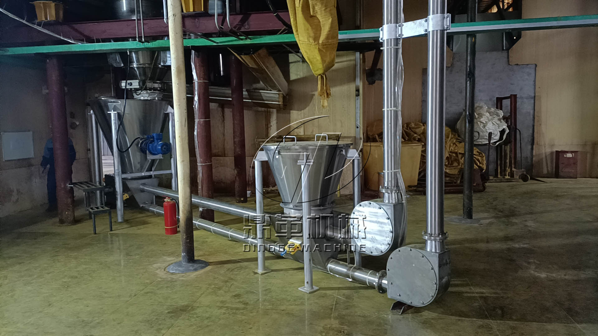 67a95297afa1a.jpg 9b13c12915d5d5f7cb82ffa93496b32.jpg